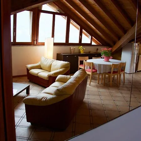 Rosina Loft *